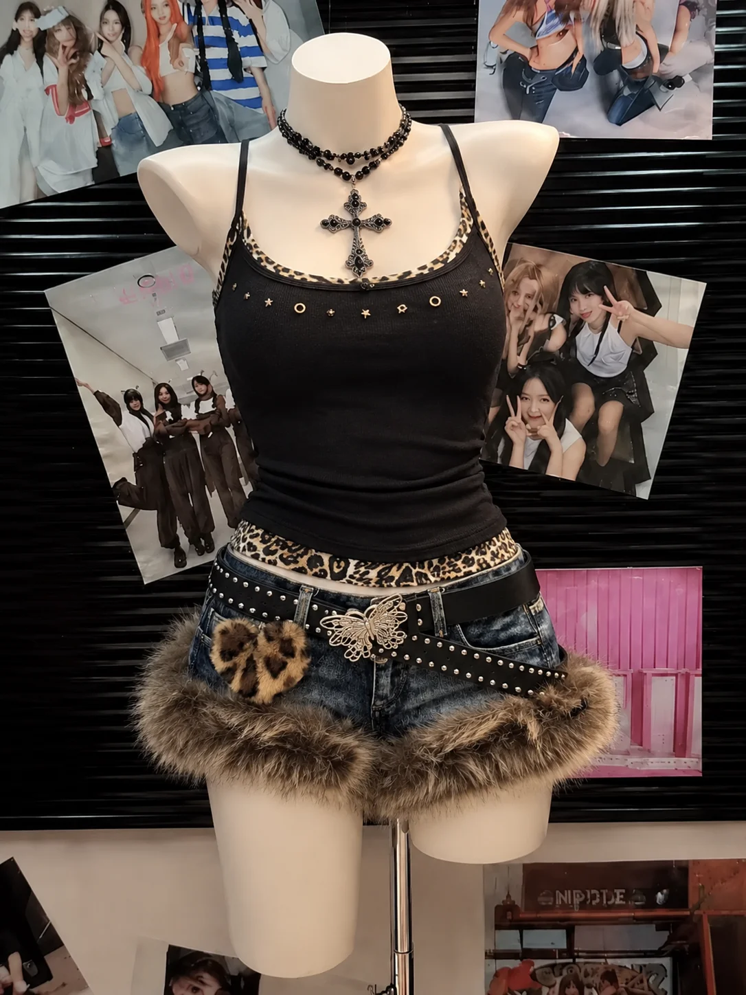 Women Punk Subculture Y2K Two  - огляд і ціна Vintage Fashion Retro Outfit