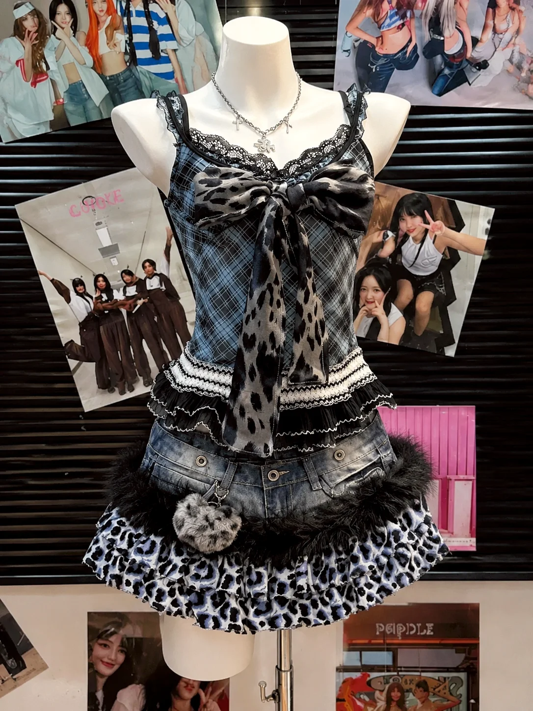 Women Punk Subculture Y2K Two  - огляд і ціна Vintage Fashion Retro Outfit