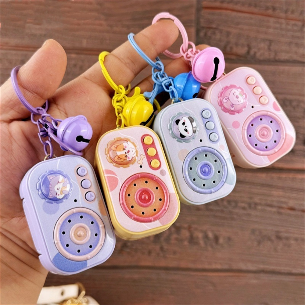 Mini Vintage Recorder Keychain - огляд і ціна Vintage Fashion Toys
