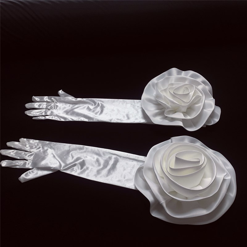 Women's Elegant White Flower L - огляд і ціна Vintage Fashion Photographers